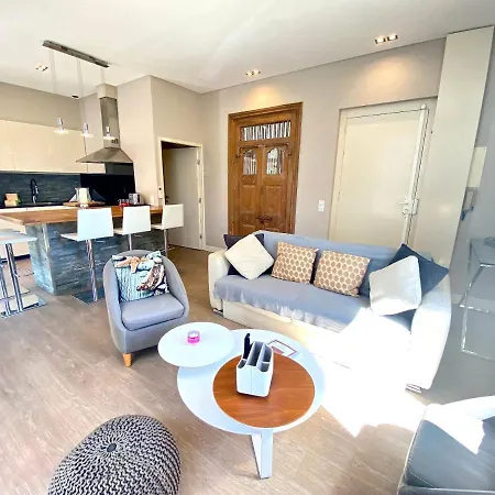 Apartment Neingam By Scls Locations Cannes