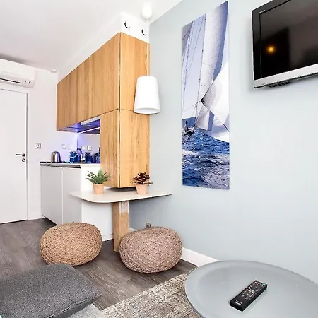 Apartment Neingam By Scls Locations Cannes